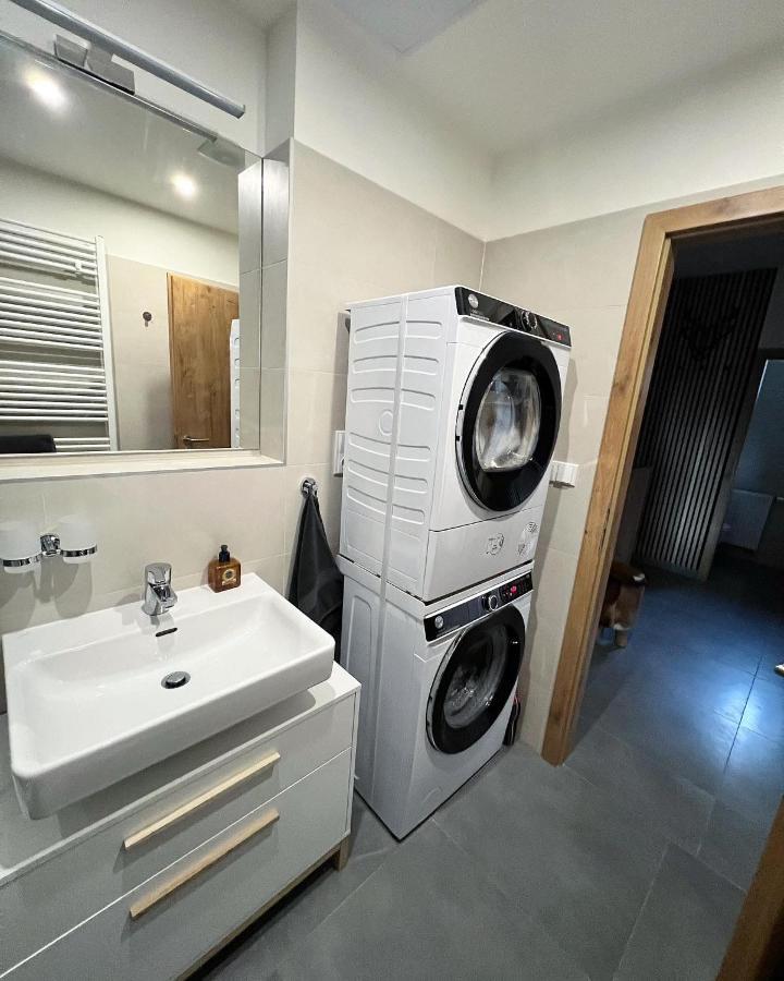 U Jelena Harrachov - Rodinny Apartman U Lesa S Garazi Exteriör bild